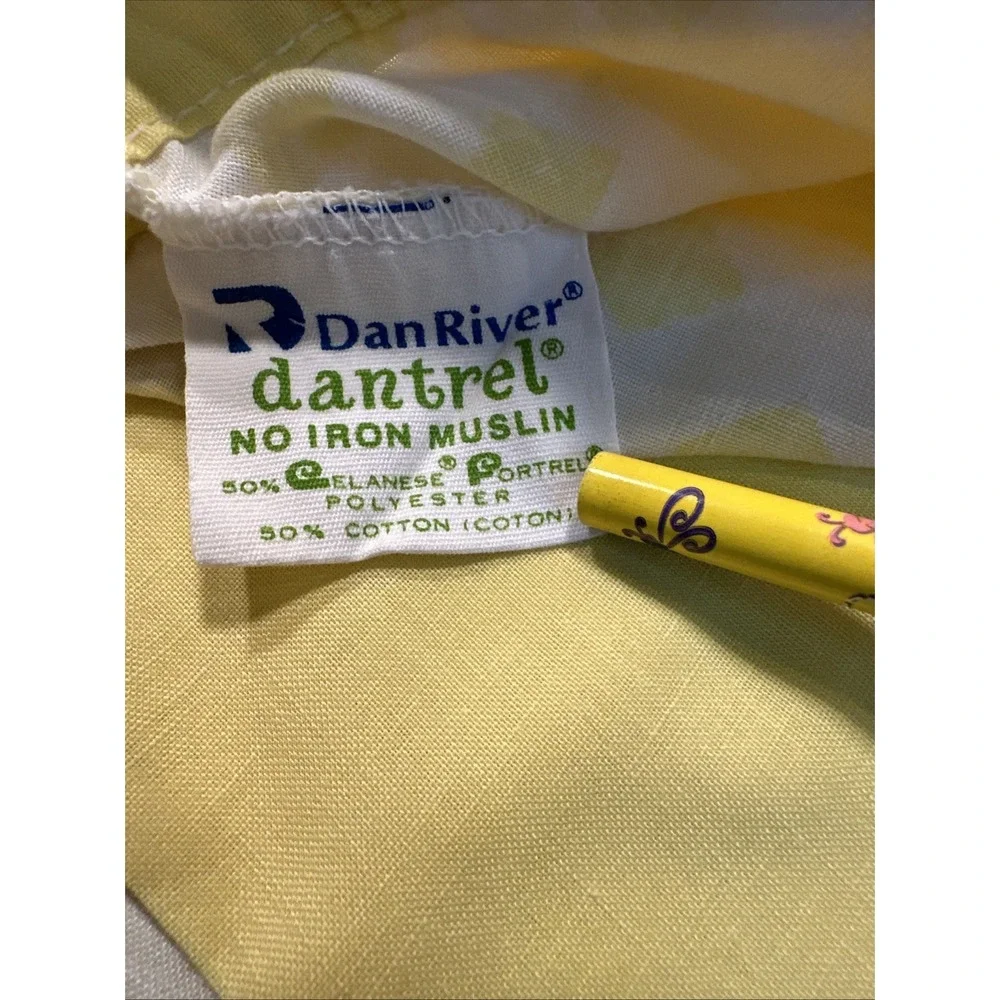 2 Vtg Dan River Dantrel King Size Pillow Cases Yellow Check Plaid No Iron Muslin